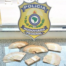 PRF apreende quase R$ 19 mil em cédulas falsas de R$ 50,00