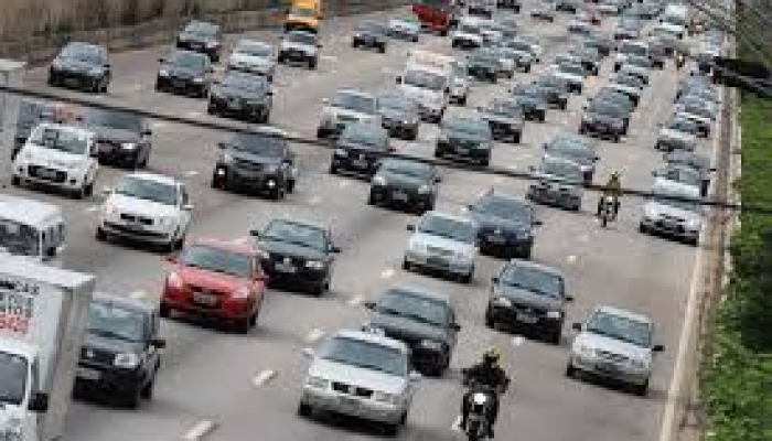Número de veículos em circulação nas rodovias do país aumentou 194,1% em 15 anos
