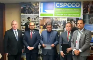 FenaPRF e ADPF entregam ofício à Comissão de Segurança Pública sobre previdência dos policiais da União