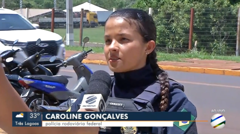 PRF orienta sobre colocação correta da cadeirinha e criança sai ilesa de acidente